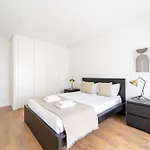 Antonio Marinho By House And People Braga