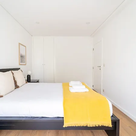 Apartman Antonio Marinho By House And People *